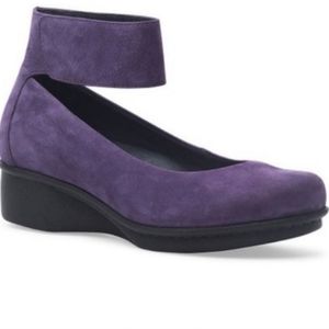 Dansko Lulu Purple Plum Leather Suede Ankle Strap Wedge Shoe EUR 40